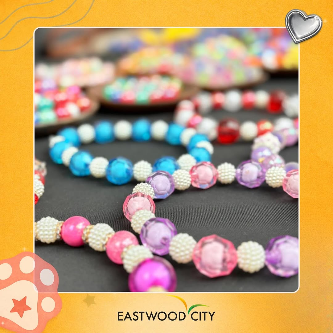 Pet jewelry accessories at market