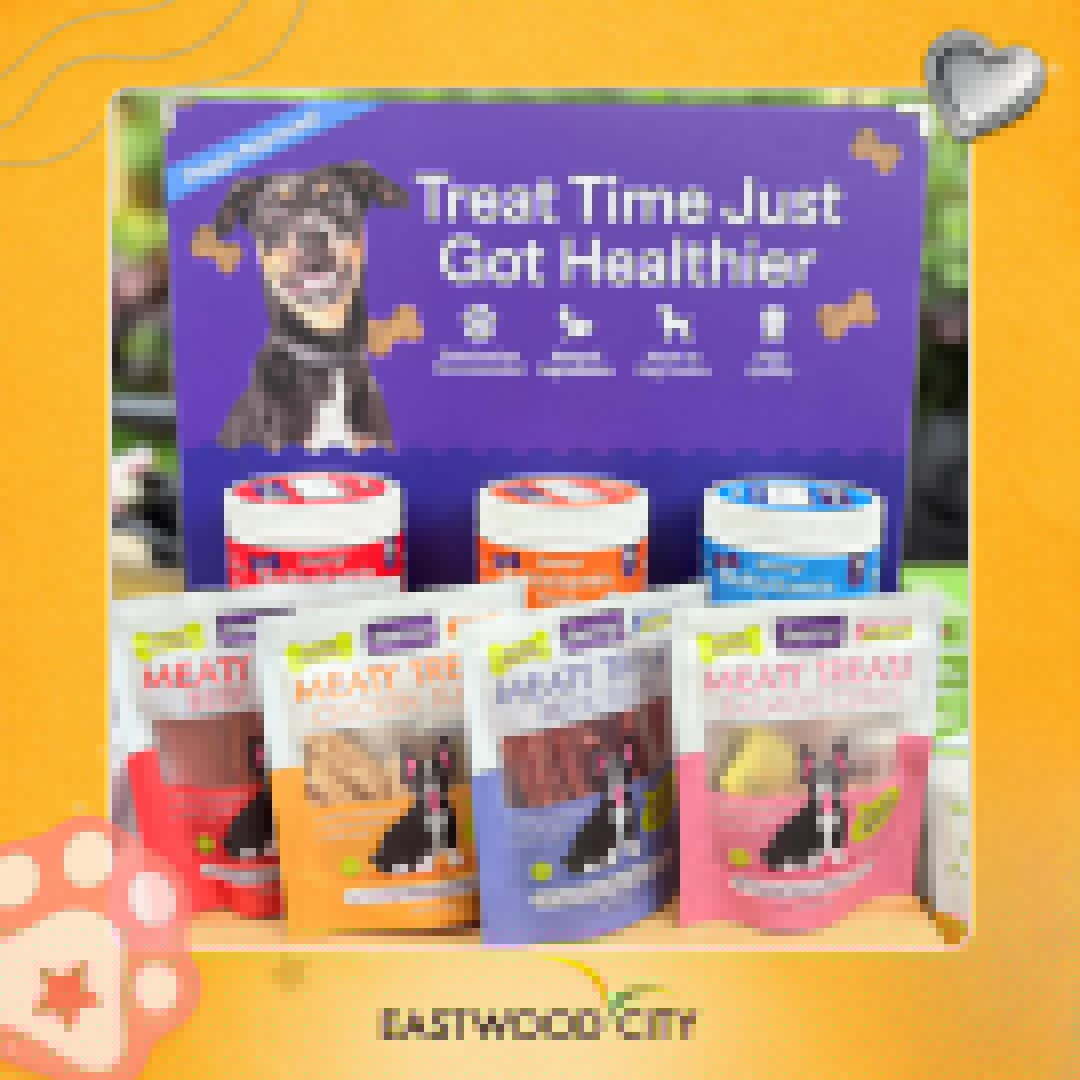 Zoomy pet treats at vendor booth